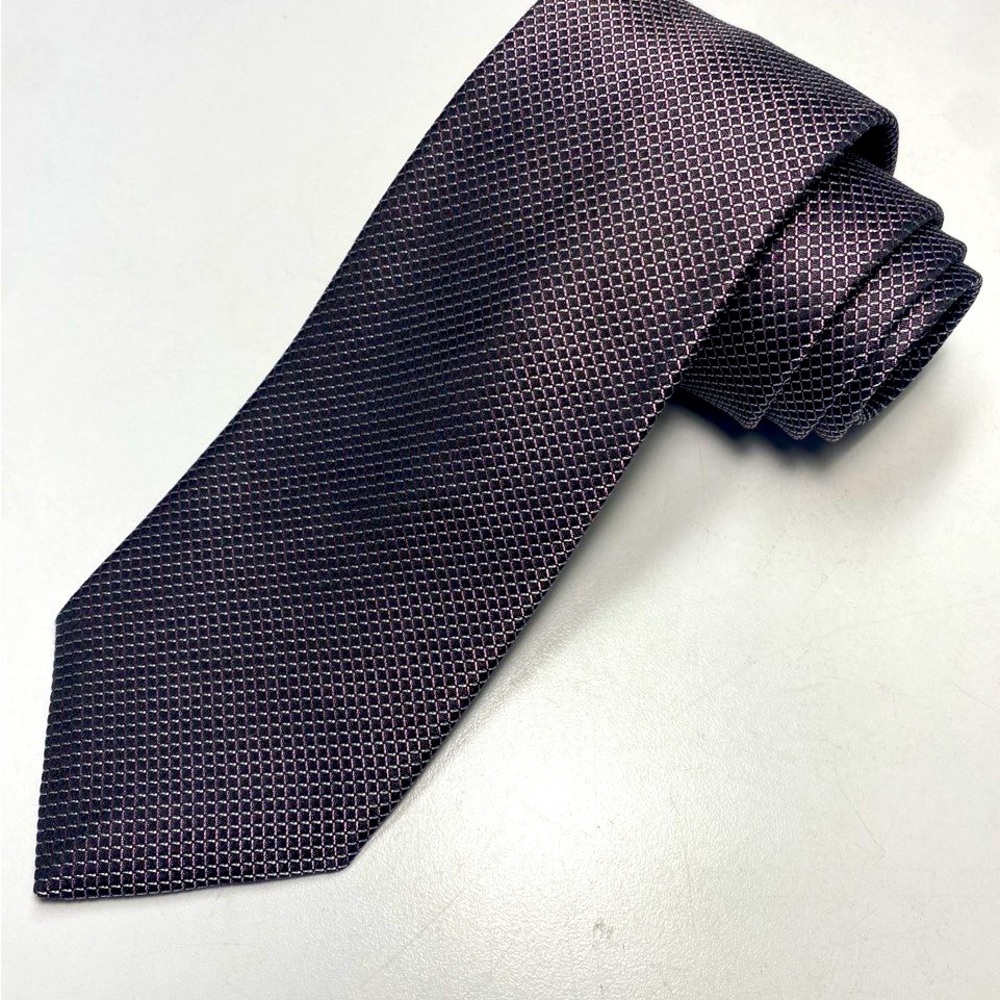 Boss Hugo Boss Tie Skinny Geometric Tie 59” L  Silk Made in Italy Textured New